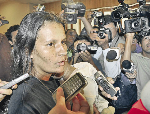 Una tercera mujer atribuye otro hijo al presidente Lugo Una tercera mujer atribuye otro hijo al presidente Lugo