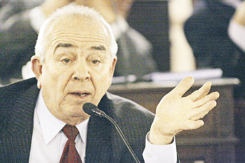 Diputados buscan un alivio para municipios y comunas Diputados buscan un alivio para municipios y comunas