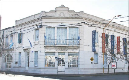 ADE1.JPG