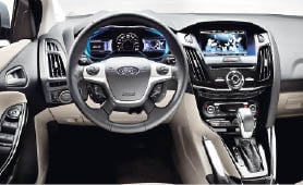 FORD-FOCUS-ELECTRIC-03.JPG