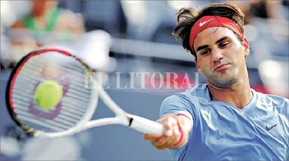 Federer, sin complicaciones Federer, sin complicaciones
