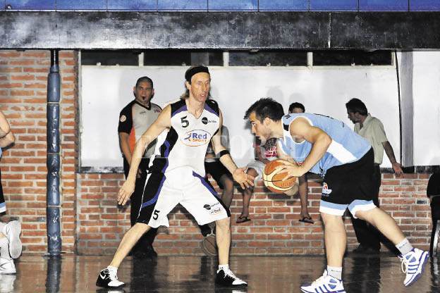 Banco obligó al tercer juego Banco obligó al tercer juego