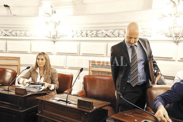 Es Ley el Presupuesto 2013 Es Ley el Presupuesto 2013