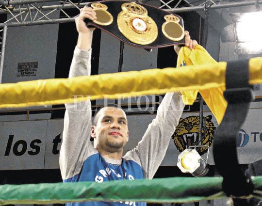 Detienen al boxeador “Pigu” Garay por enfrentamiento con los barras Detienen al boxeador “Pigu” Garay por enfrentamiento con los barras