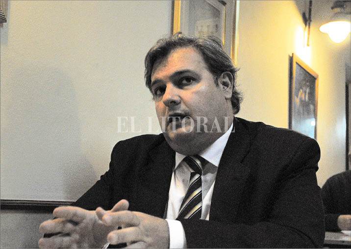 “La más fácil, pensando en los votos, era jugar con público” “La más fácil, pensando en los votos, era jugar con público”