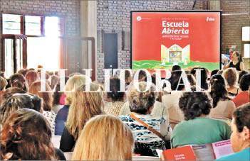 P13B_ESCUELAABIERTA1.JPG