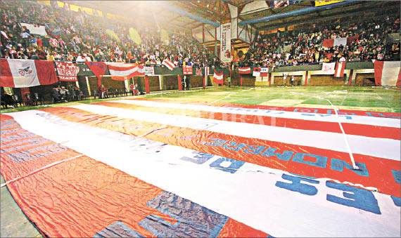 Unión festeja el lunes los 25 años del “Madelonazo” Unión festeja el lunes los 25 años del “Madelonazo”