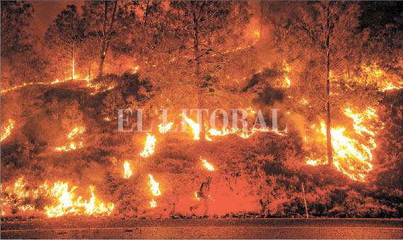 Voraz incendio en California Voraz incendio en California