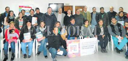 17-A-VIVIENDA-CERES.jpg